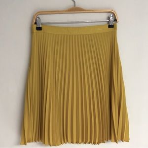 LOFT Pleaded Mini Skirt NWT